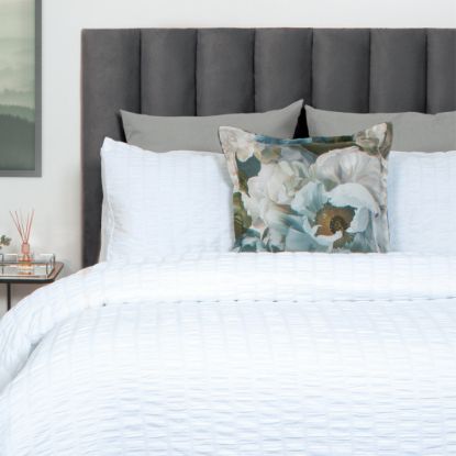 Picture of Grace Duvet Cover 3pc Set - White - Queen